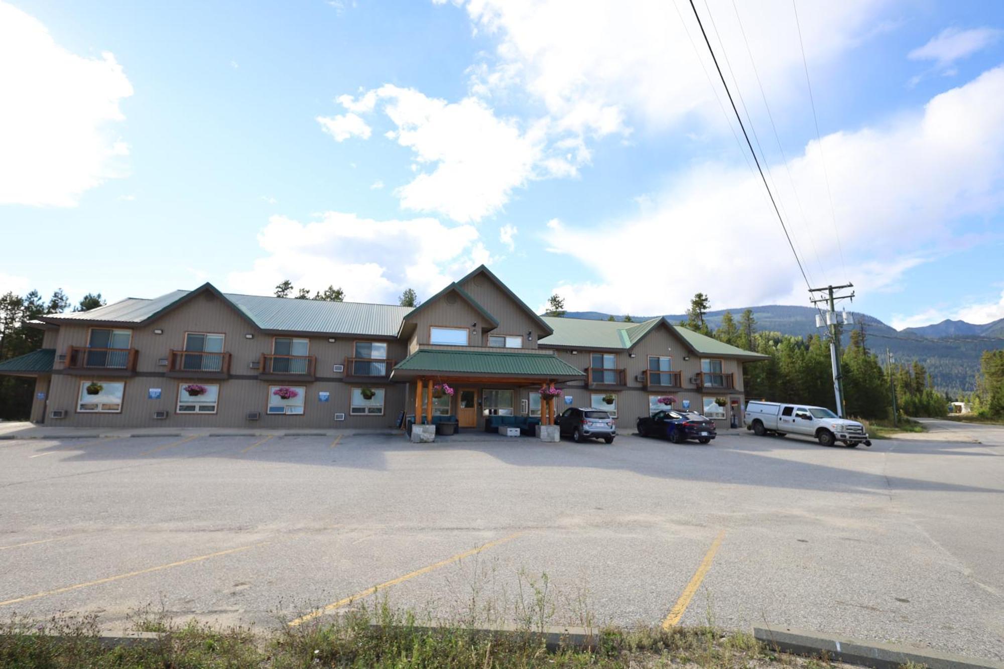 Glacier Mountain Lodge Blue River Esterno foto
